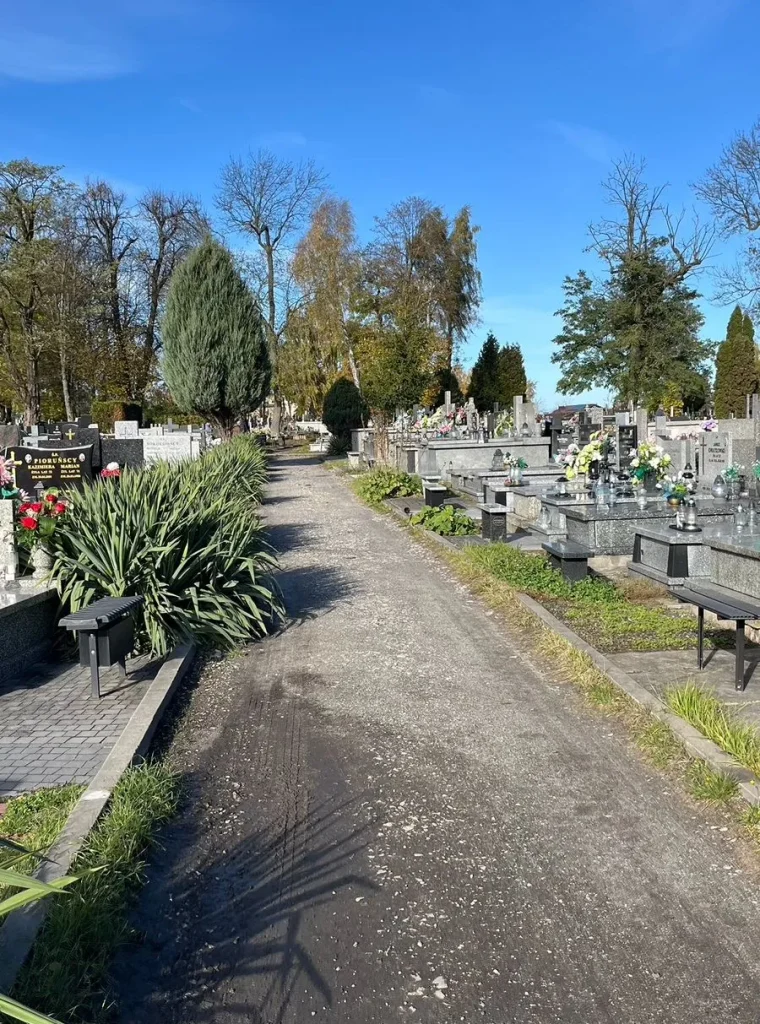 czystegroby-cmentarz-stobiecko-2